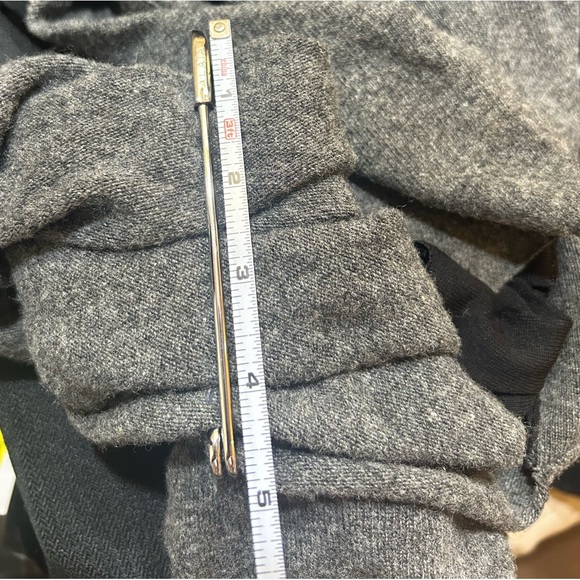 ALAÏA
Mesh and wool draped minidress size 36 - Picture 16 of 16